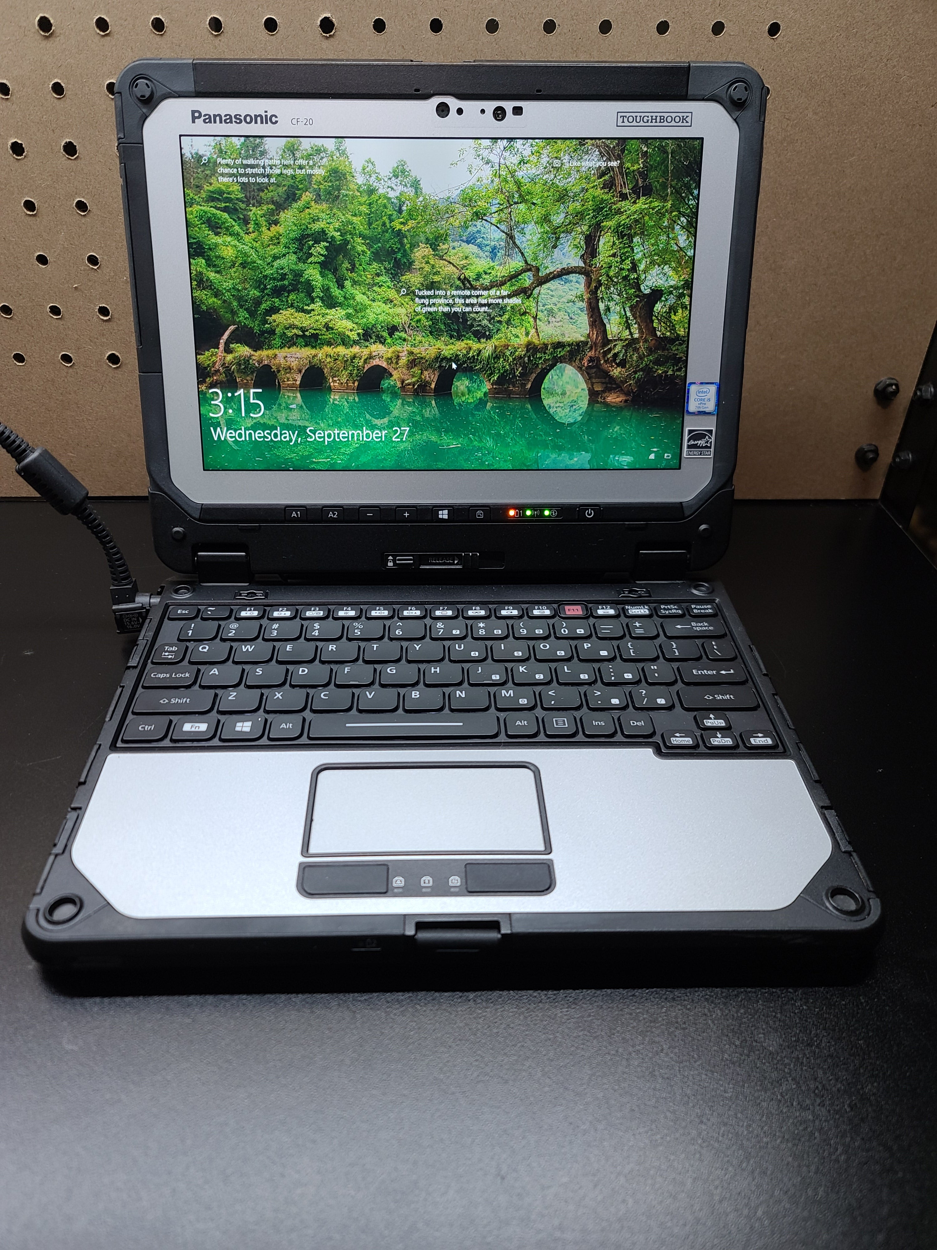 Panasonic Toughbook CF-20 MK1 CF-20C5108VM M5 1.1Ghz 8GB 500GB SSD 4G GPS Rugged Laptop